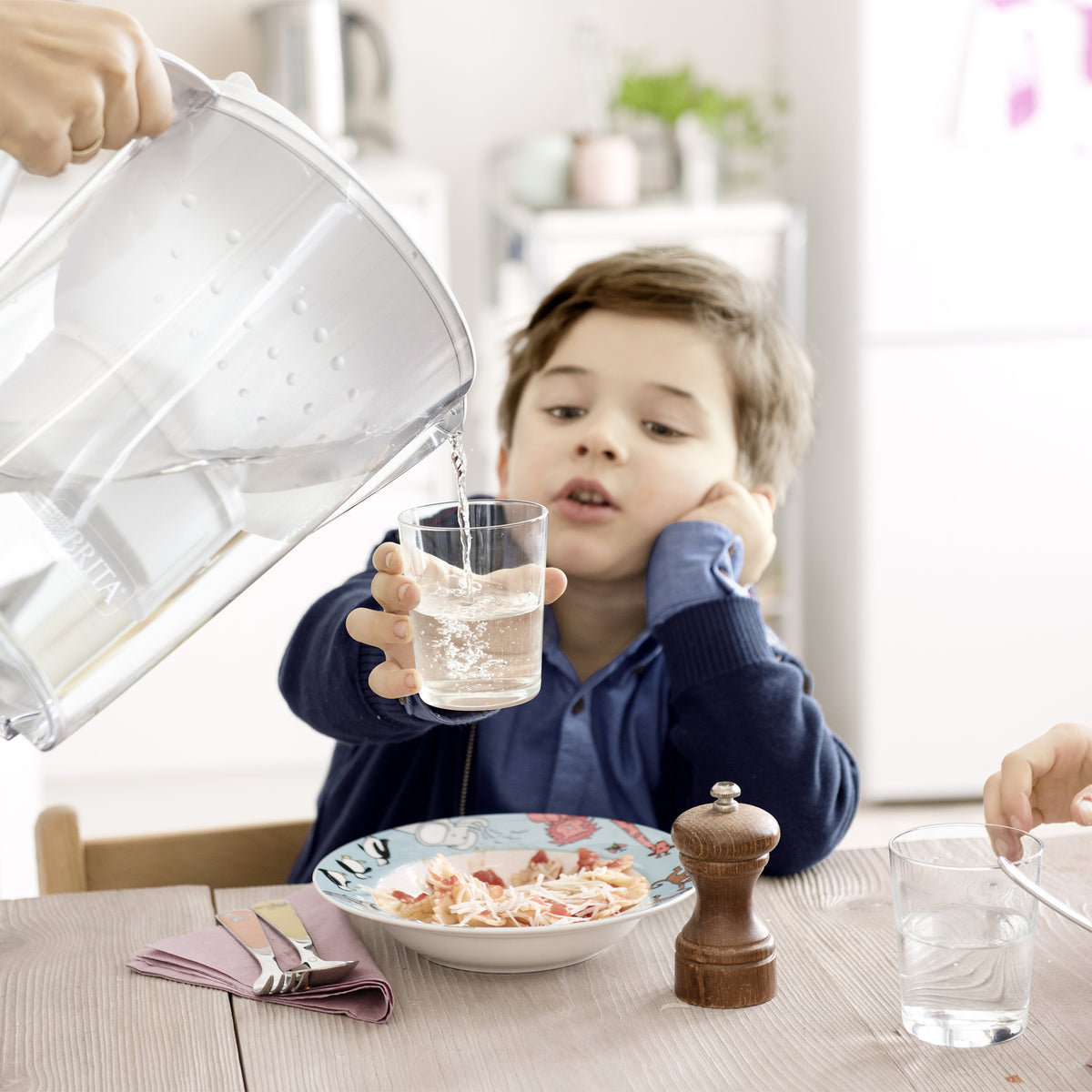Brita Marella ME4W inkl. 6 MXPro Kande Vandfilter Hvid