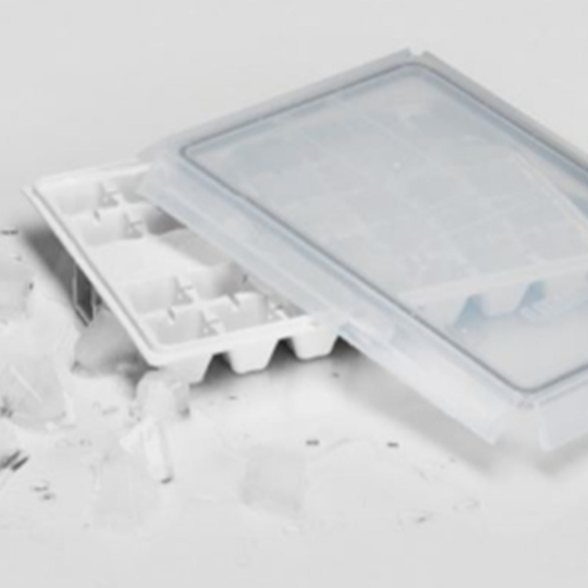 Liebherr Isbitsbricka med lock Blank