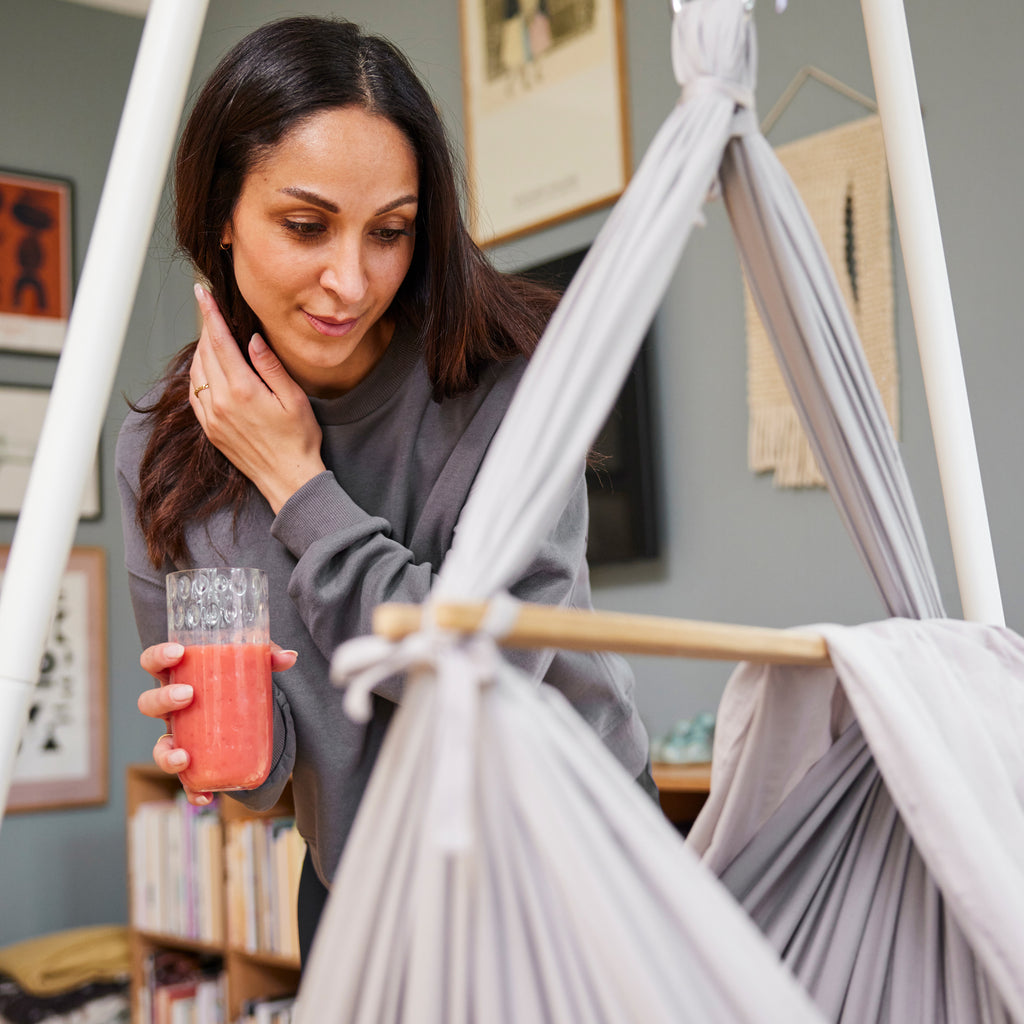 Membantu Premium Organic Baby Hammock Grey