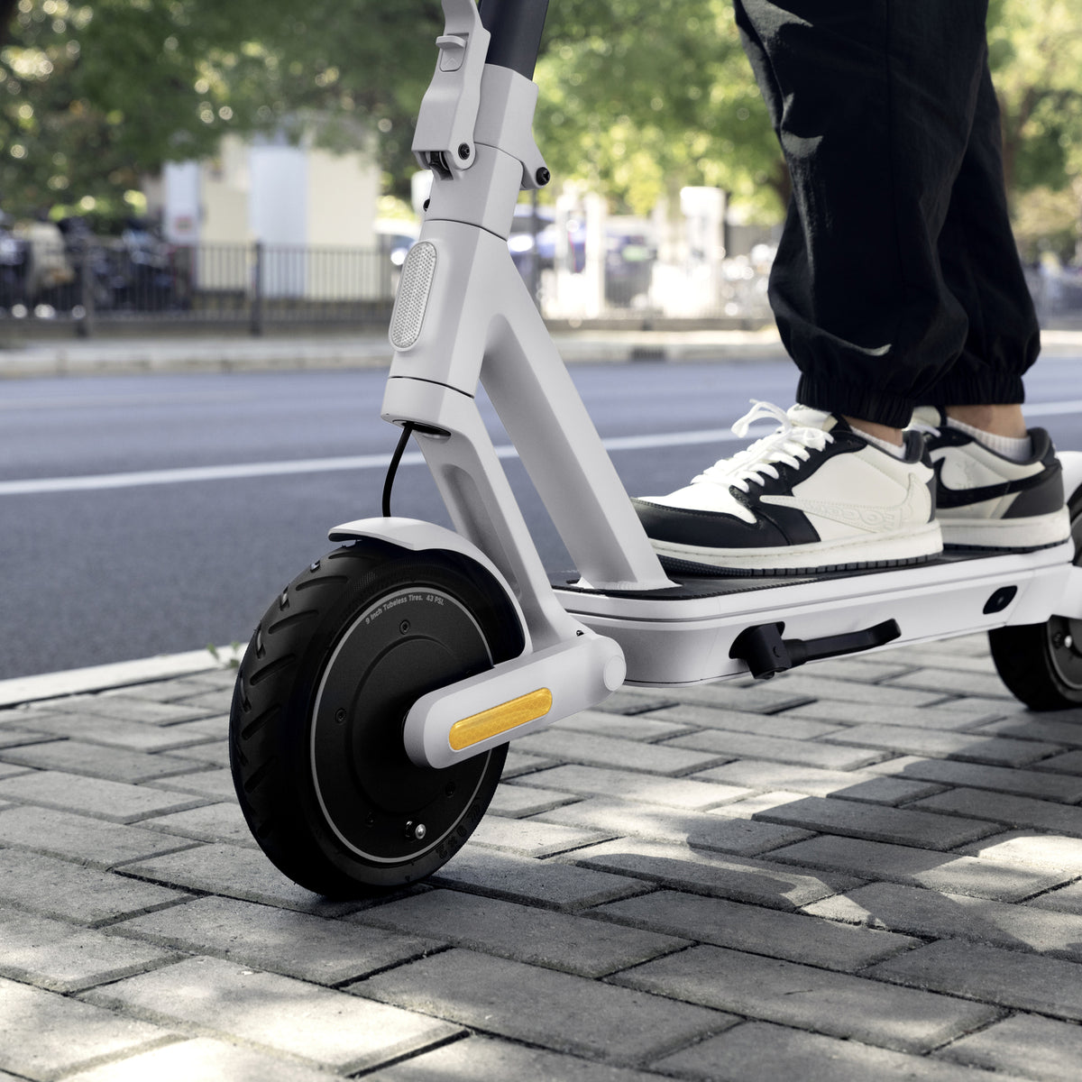 Yadea Artist Kickscooter 20 km/t Kickscooter Vit