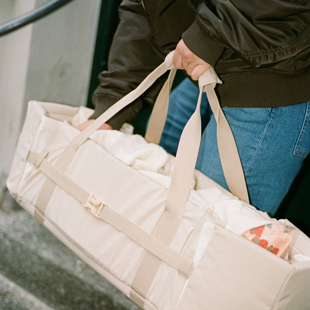 Membantu Baby Carrycot Nature