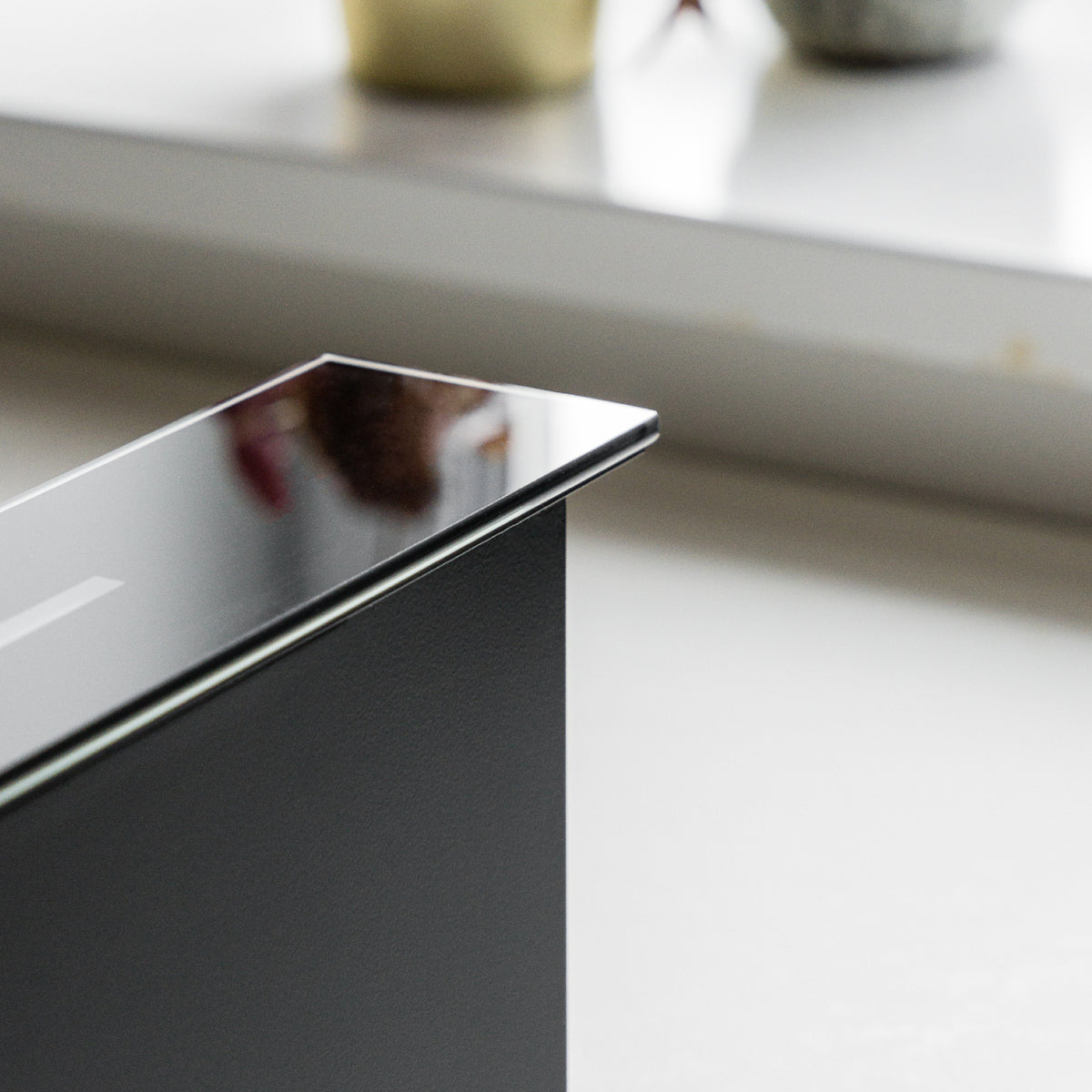 Witt Flash 90 B Downdraft hette Svart