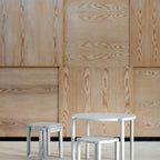 by KlipKlap Stapelbart Barnbord Sand