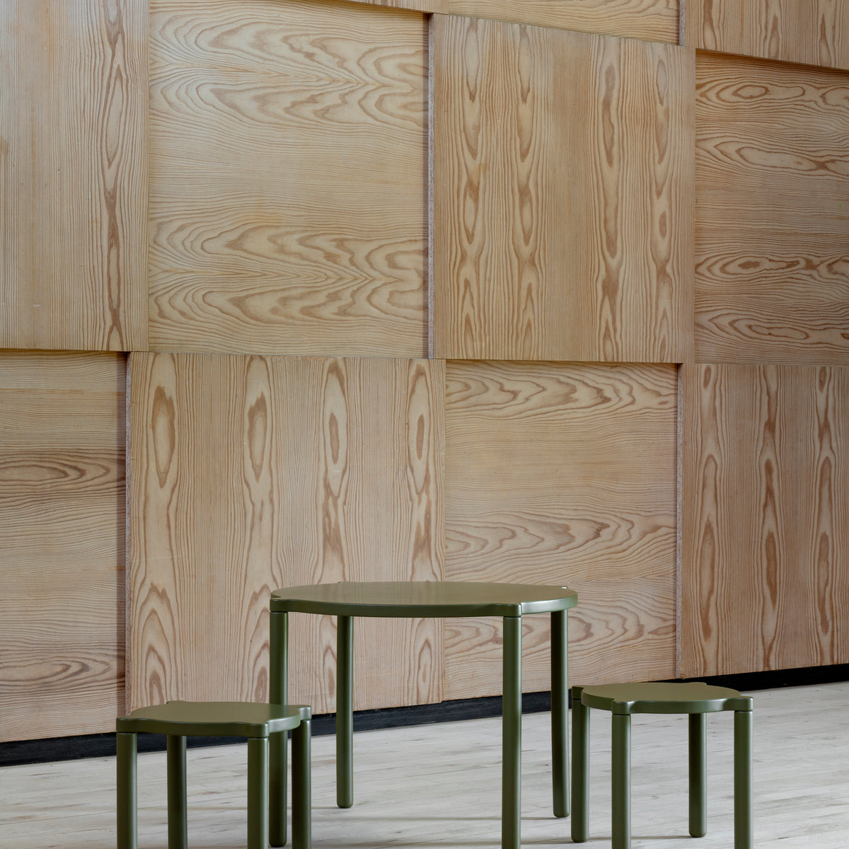 by KlipKlap Stapelbart Barnbord Olive