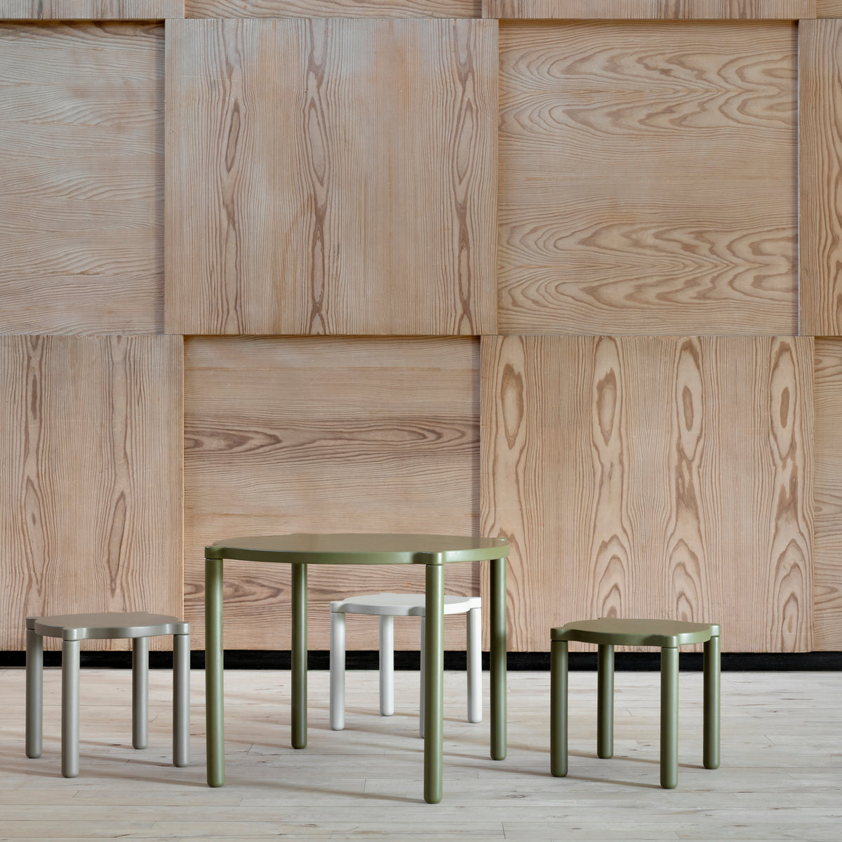 by KlipKlap Stapelbart Barnbord Olive