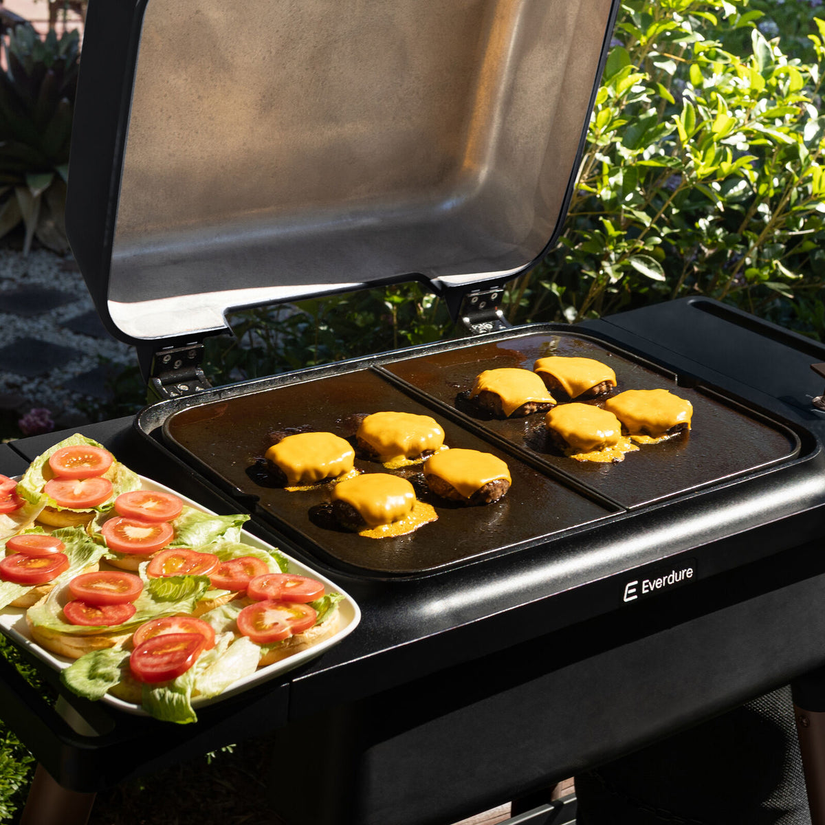 Everdure Force Gen III inkl. verktøysett EU gassgrill svart