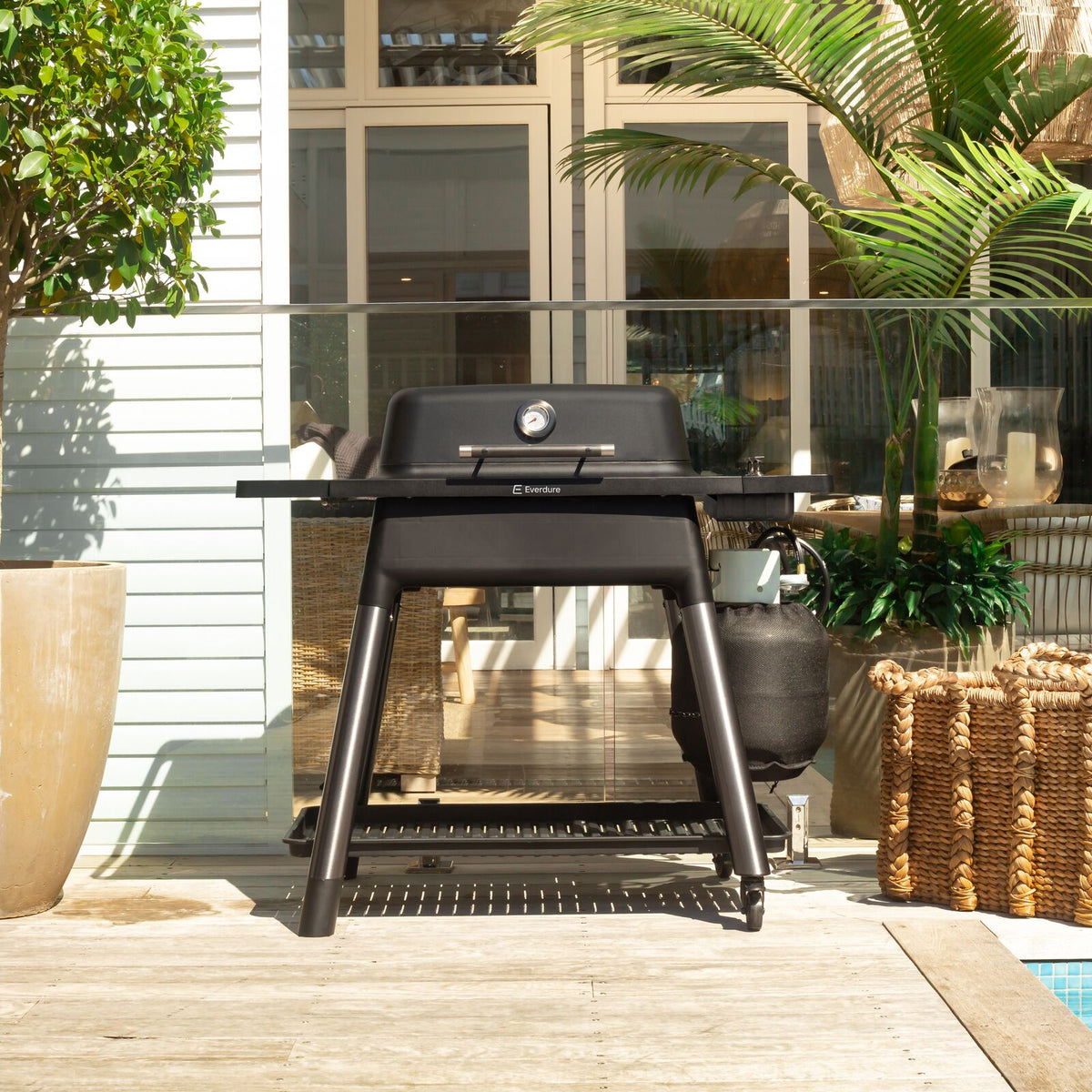 Everdure Force Gen III inkl. verktygssats EU gasolgrill orange