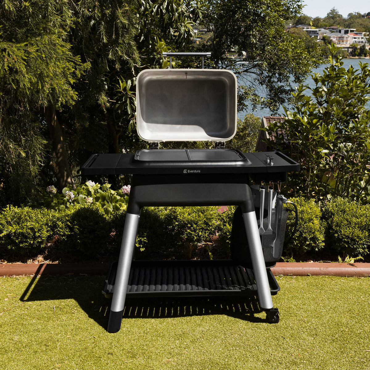 Everdure Force Gen III inkl. verktygssats EU gasolgrill sten
