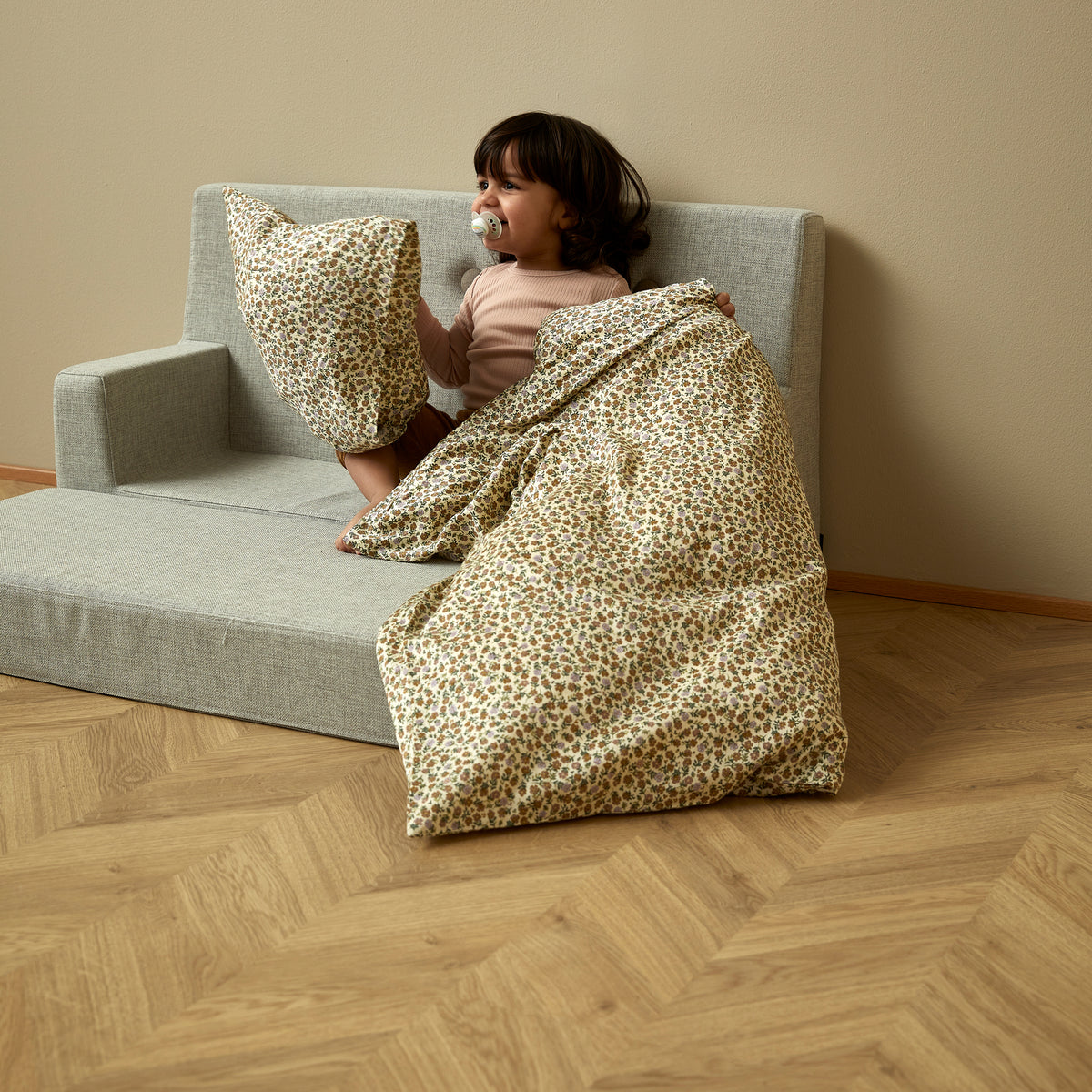 by KlipKlap Kids Sofa Beige