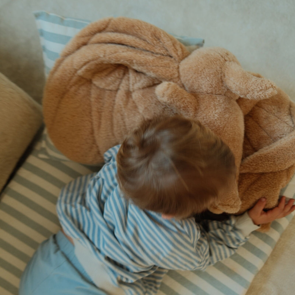 Membantu Magma01 Stor Brown