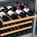 Liebherr Clip on labelsystem Black