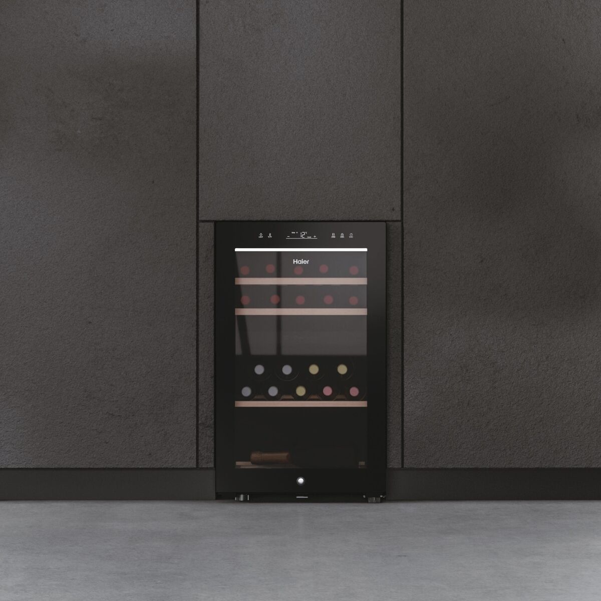 Haier HWS42GDAU1 Frittstående vinskap Svart