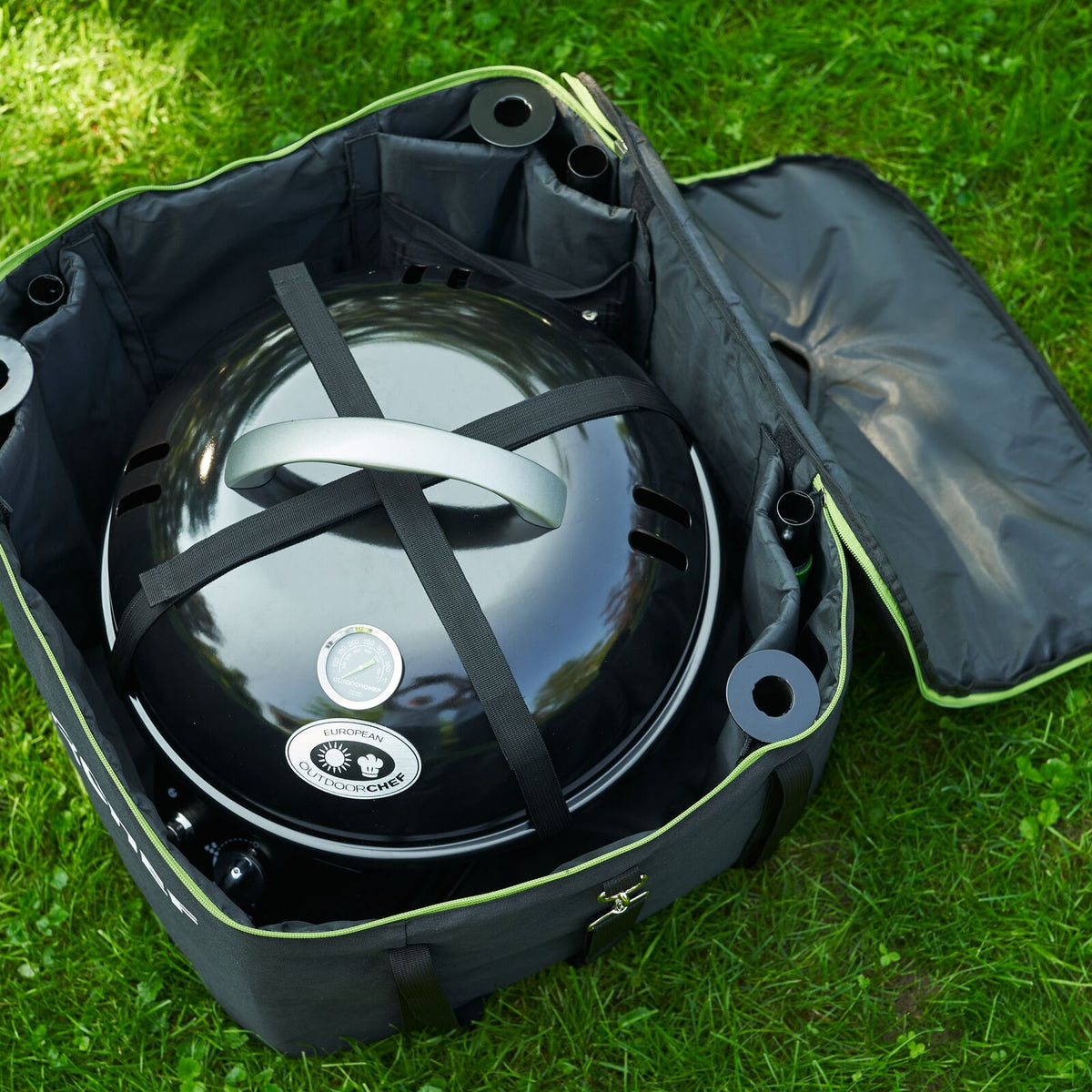 Outdoorchef Chelsea 420 G musta 30mbar kaasugrilli musta
