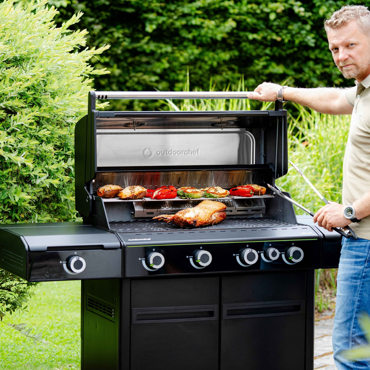 Outdoorchef BBQ-asema Heat X-445 30mbar Kaasugrilli Musta