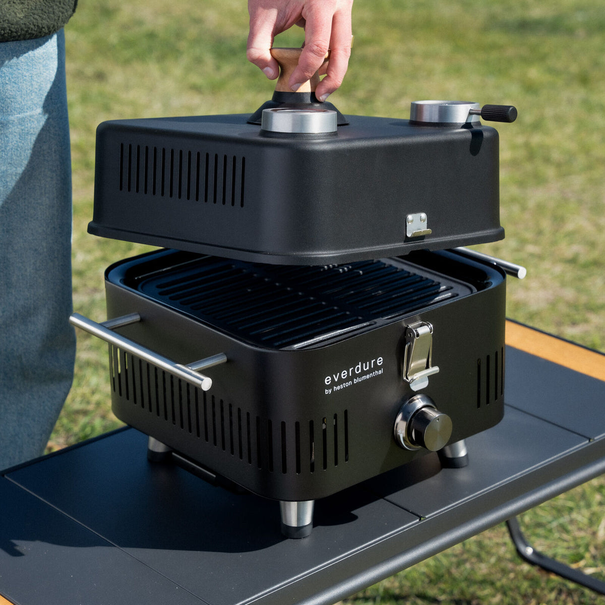 Everdure Cube Proflame 360 Kaasugrilli Musta